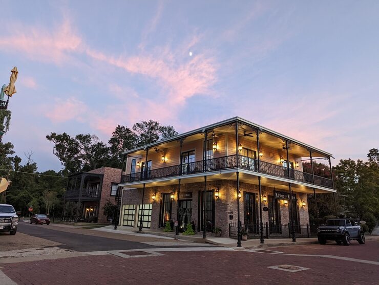 imgi_11_view-ornate-building-against-sky-sunset_1631770-21