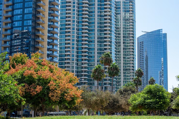 imgi_5_tall-apartment-buildings-with-modern-design_1268-15585